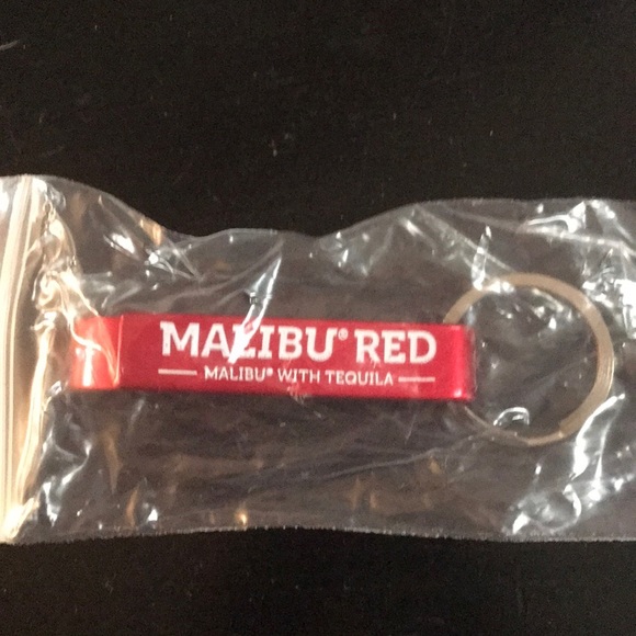⭐️3/$10⭐️ Malibu Rum Bottle Opener Keychain